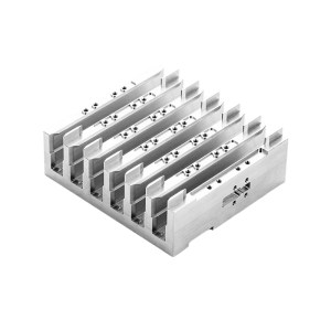 The heat sink base in molds is used to form the structural base of heat sinks, ensuring stable shape, high dimensional accuracy and good flatness. It provides a reliable mounting surface for cooling fins and electronic components, helping to improve heat dissipation efficiency.